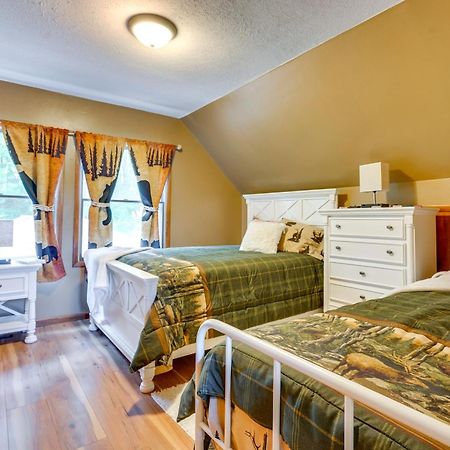 Howard Cabin Rental About 3 Mi To Apple Valley Lake! Mount Vernon Bagian luar foto