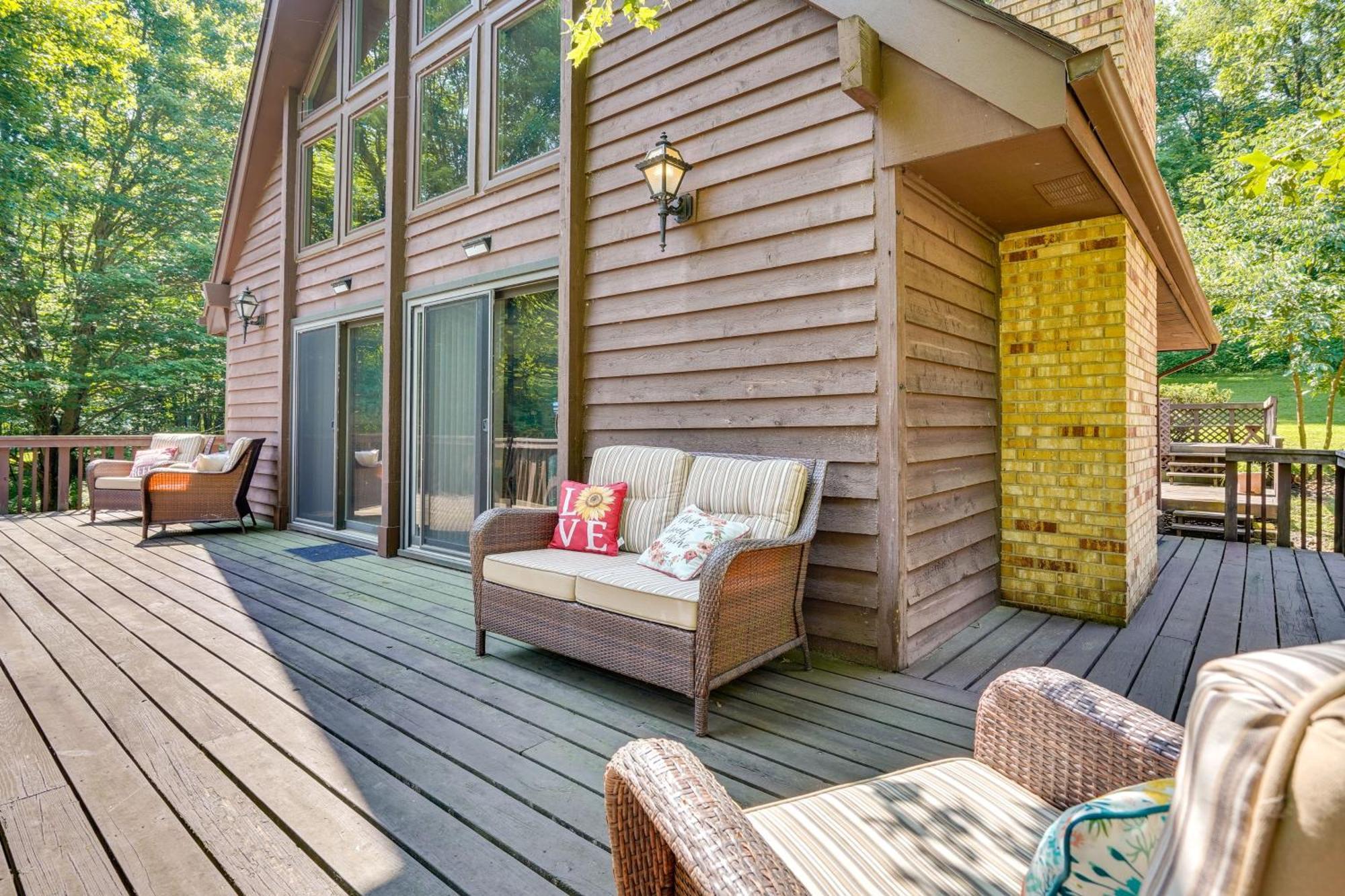 Howard Cabin Rental About 3 Mi To Apple Valley Lake! Mount Vernon Bagian luar foto